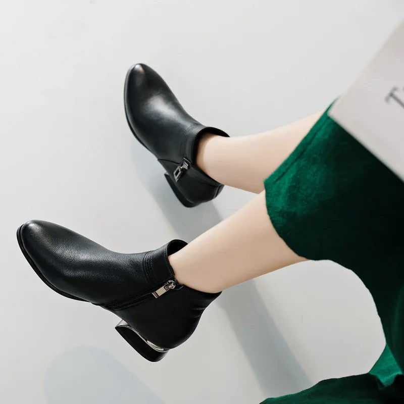 GKTINOO 2025 מגפי קרסול אלגנטיים מעור אמיתי, עקב נמוך (AliExpress 1005001868104681)